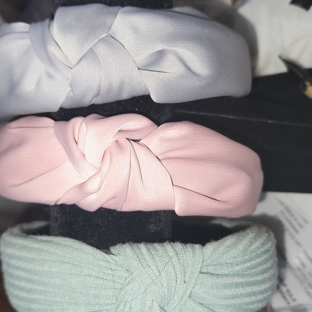 Set Of Headbands - Picture 5 of 5